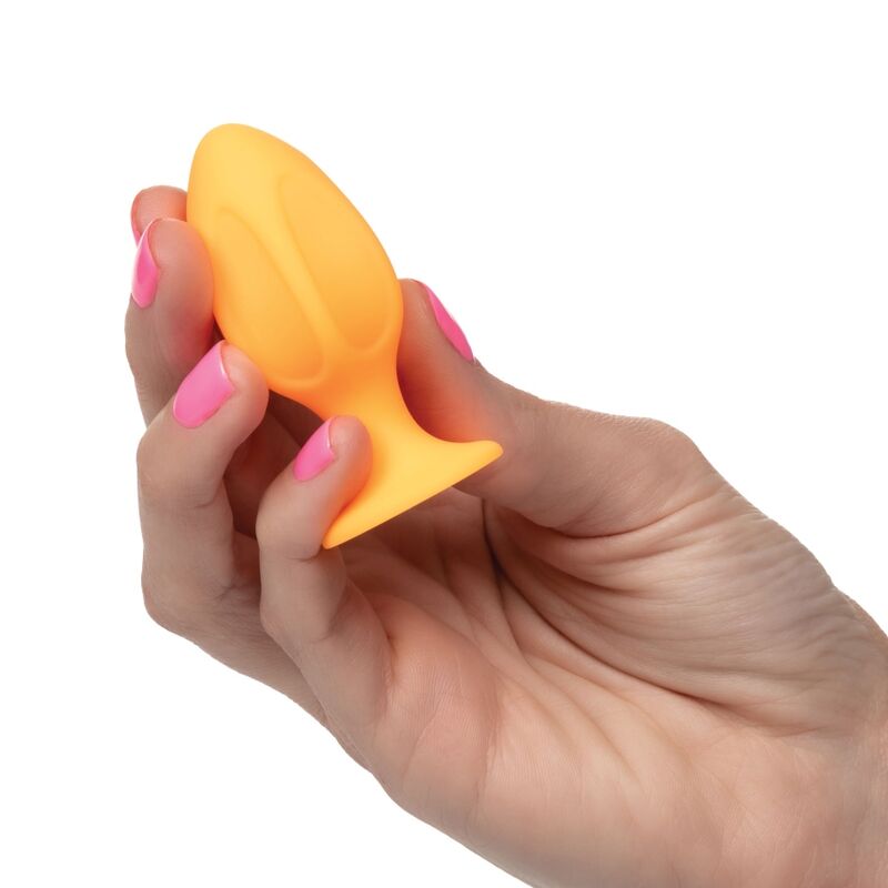 Orange cheeky cap