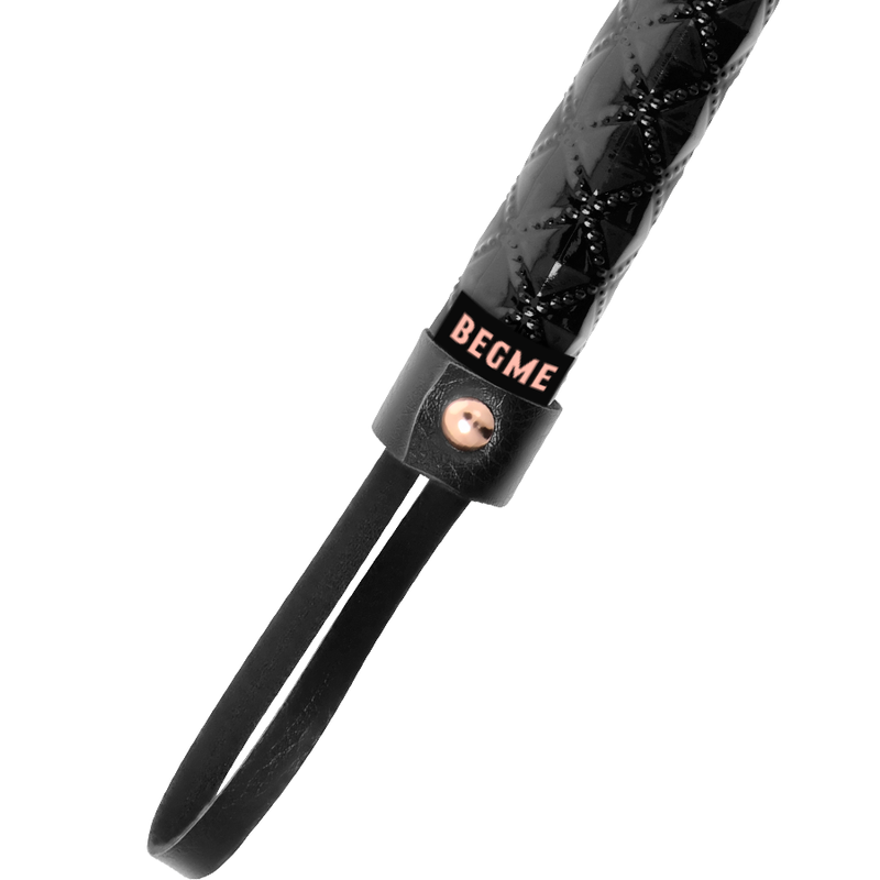 Black edition flogger in vegan leather