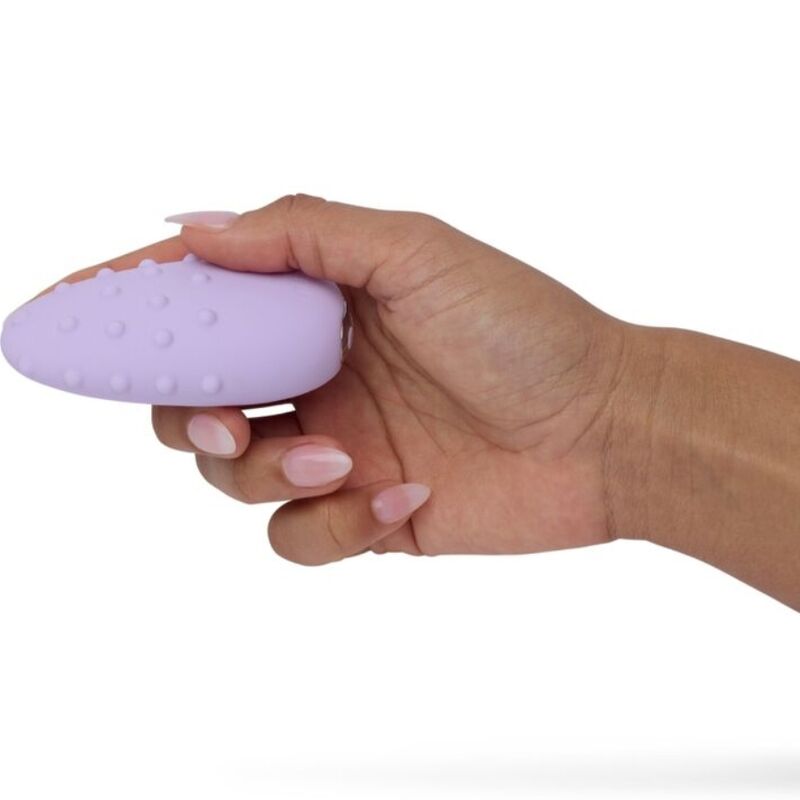 Cute two-lilac masseur