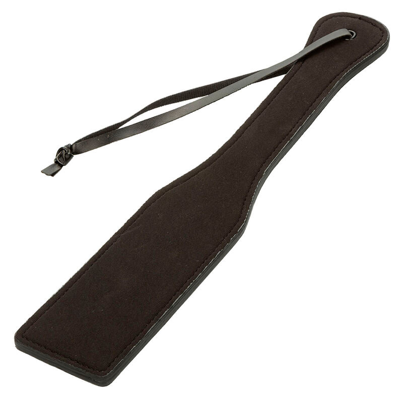 Nocturnal paddle in black leather