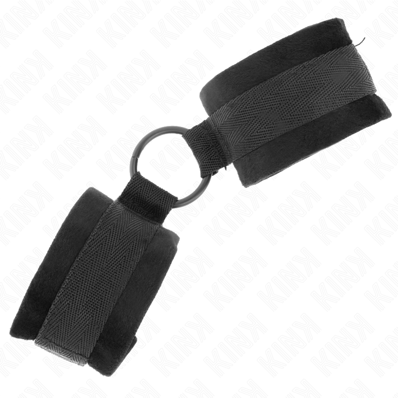 Beginner fur cuffs 25 cm with o-ring 4 cm black adjustable 15-25 cm
