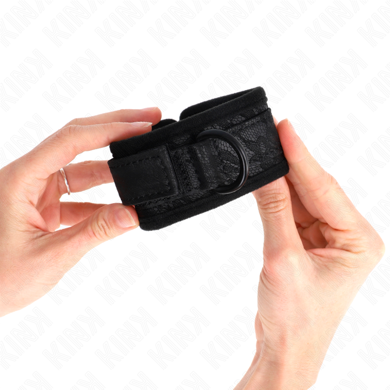 Adjustable neoprene dark lace covered cuffs black 20-29 cm x 5 cm