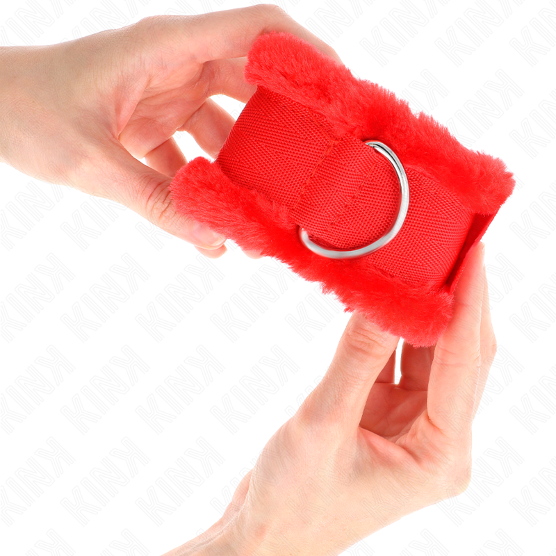 Adjustable red fur lined wrist rests 17-31 cm x 7 cm