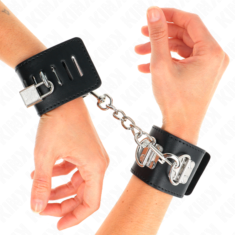 Multi-position wrist rest with adjustable black padlock closure 16-23 cm x 5.5 cm
