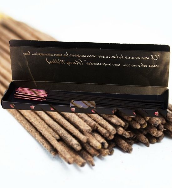 Erotic incense with red fruit pheromones