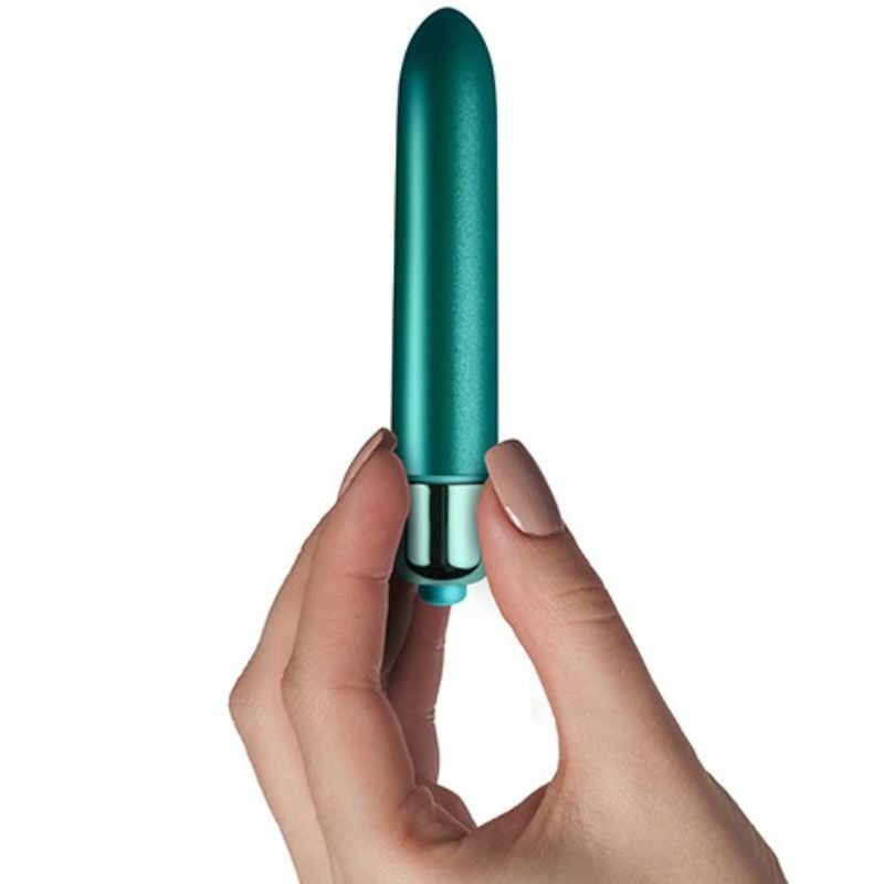 Vibrating ball with velvet peacock petals