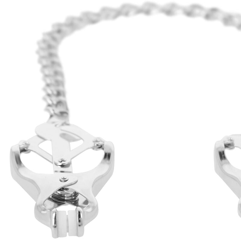Metal clip with chain