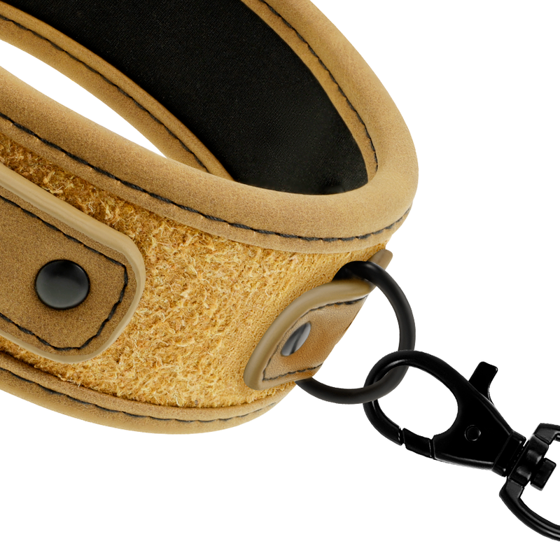 Neoprene-lined chain necklace